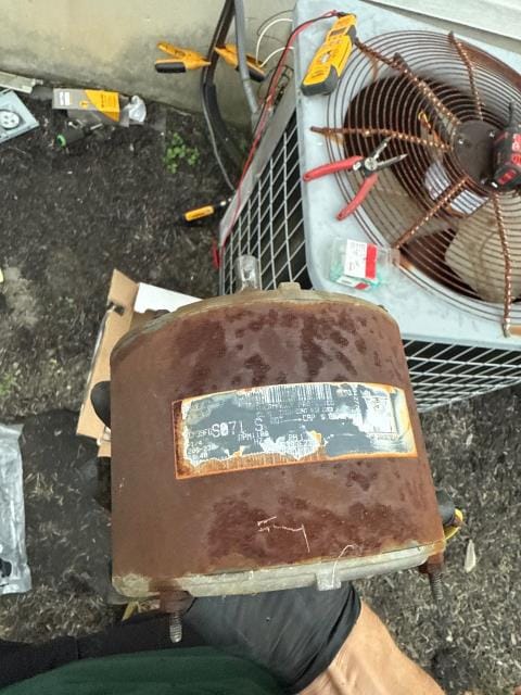 Our specialist replaced a faulty condenser fan motor and capacitor, ensuring the ac system was fully operational. After the replacements, he conducted a comprehensive system test to confirm reliable cooling.