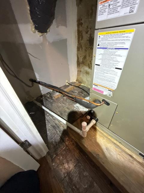 We fixed a carrier heat pump in an apartment unit, addressing cooling issues and refrigerant problems. We recharged r-410a freon, restoring performance and comfort for the tenants. Another satisfied neighbor, ready for the summer heat.