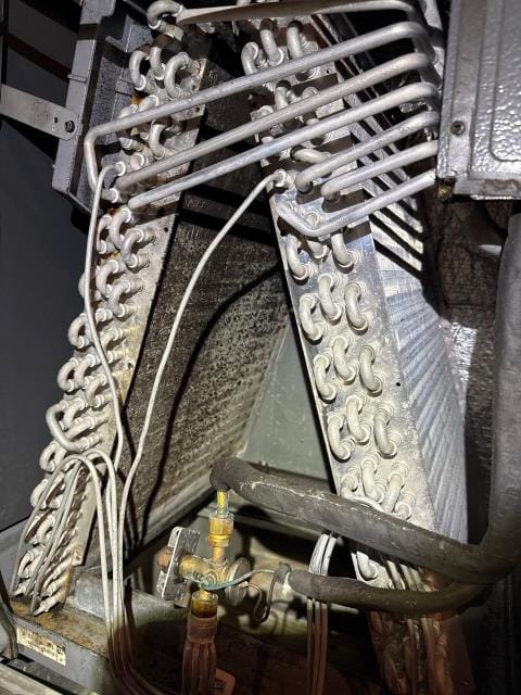 Completed ac repair on a goodman system installed 8 years ago. The home wasn’t cooling properly, so we installed a compressor saver/start assist, performed a dual secondary voltage control service, and cleaned the evaporator coil. The system is back to efficient cooling, and the customer joined our comfort club for ongoing maintenance and peace of mind.