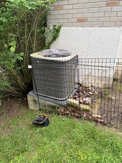 Responded to an ac repair call in wyndmoor, pa 19038. The carrier system was running, but the indoor blower motor wasn’t starting while the outdoor condenser was operating. Performed a full diagnostic and found the issue isolated to the blower side. Successfully restored to proper cooling before the summer heatwave. Another montgomery county neighbor taken care of!