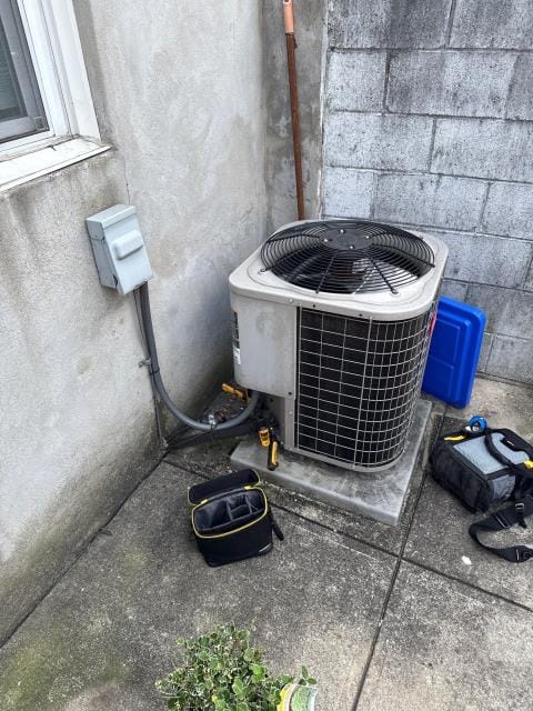 Completed an hvac repair for a rental property where the system wouldn’t start after a new thermostat was installed. Diagnosis revealed a blown fuse in the furnace. Replaced the fuse and confirmed the system is back up and running. Another philly home ready for comfort.