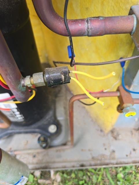 Inspected an aging electric ac system. After a thorough evaluation, recommended a dual start capacitor and compressor saver to restore proper operation and efficiency.