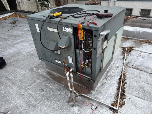 Completed a diagnostic visit for a cooling system. Found a refrigerant leak at the evaporative coil, discovered the blower motor start assist and dual start capacitor were performing below rated capacity, and noted a dirty outdoor condenser coil. Provided recommendations for repair and cleaning to restore full efficiency.