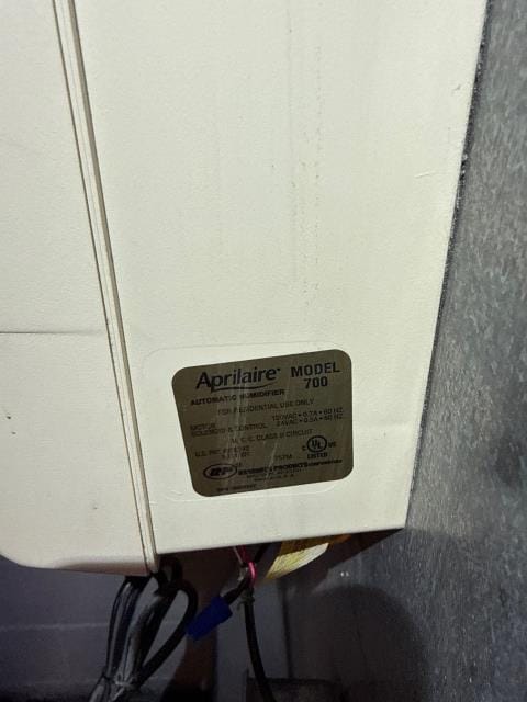 Just wrapped up a comfort club service visit, including routine heating system maintenance and inspection of the ionwave pro air purifier. Verified optimal operation to maintain efficient heating and superior indoor air quality.