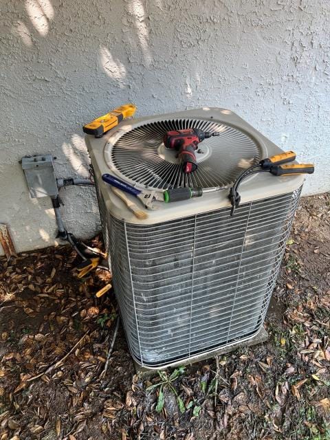 Responded to a no-cooling call in southampton, pa 18966. Found a burnt circuit breaker and a condenser coil clogged with dirt. Completed the circuit breaker replacement and performed a deep outdoor coil cleaning to restore proper operation. Further diagnostic scheduled to ensure system reliability.