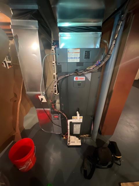 Responded to a cooling issue call in southampton, pa 18966, where the heat pump wasn’t cooling properly. Completed dual secondary voltage control service to ensure smoother starts and prevent compressor failure. System is back to efficient operation.