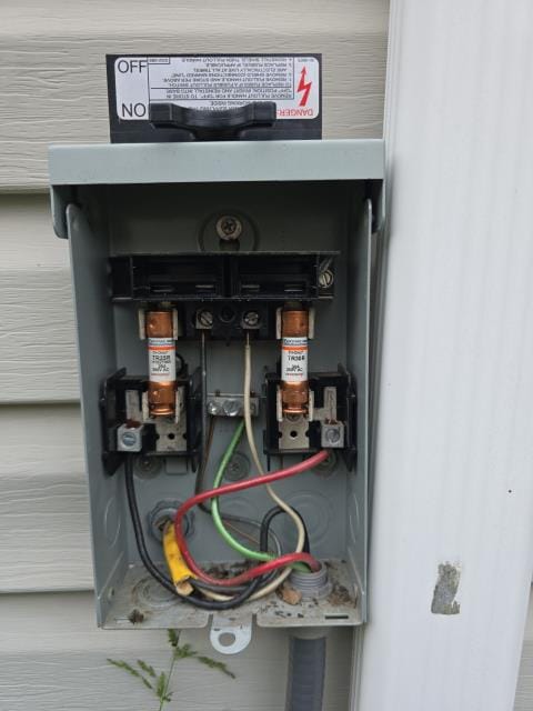 Performed an ac service for a cooling performance issue in king of prussia, pa 19406, where the new customer reported weak airflow and reduced cooling from their 10-year-old ac system. Diagnosed low refrigerant levels and electrical concerns—recharged the r-410a system and restored safe operation. It is recommended to add an internal leak sealer and ceiling saver in the near future to prevent future issues.