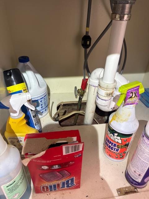 We addressed a persistent leak issue, traced to a faulty shutoff valve. After assessing the kitchen's cold water line, we recommended replacing the pipe, considering limited access options. Our proposal includes either cabinet modification or floor opening to restore water control.